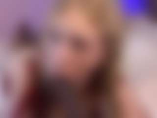 Live cam show with Lillian-Peters - Facial on Camsoda