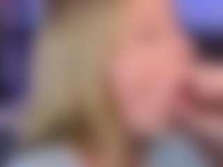 Live-Cam-Show mit Lillian-Peters - Facial auf Camsoda