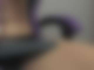 mariiahneedles's Live Sex Cam Show