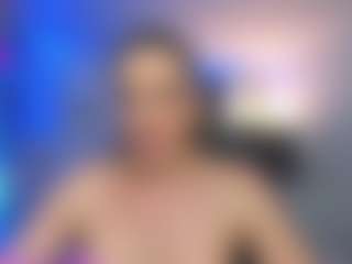 Live cam show with mariiahneedles - Orgasm on Soda Cam