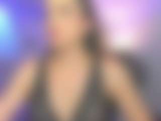 Live cam show with mariiahneedles - Green Eyes on Uber Horny