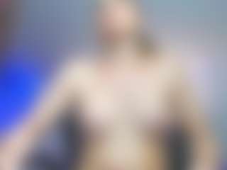 Live cam show with mariiahneedles - Teen (18+) on TeamSkeetLive