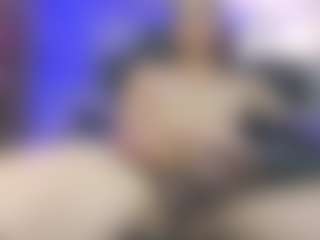 Live cam show with mariiahneedles - Teen (18+) on StripNow