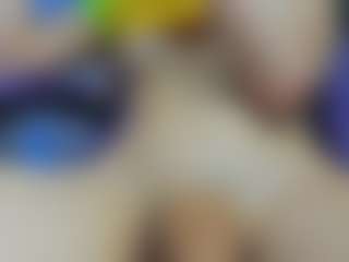 Live cam show with mariiahneedles - Smoking on Soda Cam