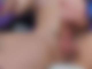 mariiahneedles's Live Sex Cam Show
