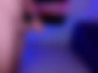 Live cam show with Shyfantasie111 - Red Hair on Camiplay Live