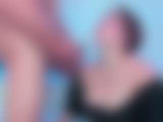 Live cam show with Shyfantasie111 - Full Nudity on milfzrlive.com