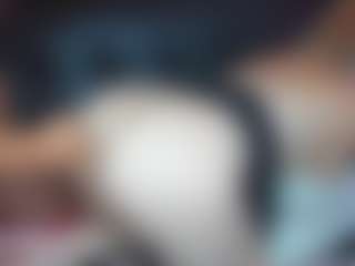 Spettacolo in cam dal vivo con Shyfantasie111 - Spank su Camsoda