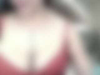 Live cam show with Valeria - Facial on CamwithHer