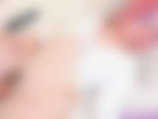 Live cam show with KawaiiYukii - Green Eyes on Milf Play