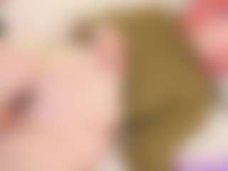 Live cam show with KawaiiYukii - Smoking on Camsoda