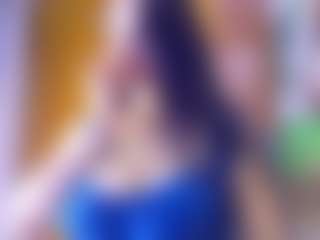 Lunaa-jonhsonn's Live Sex Cam Show