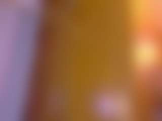 Live cam show with Lunaa-jonhsonn - Thin on livesuperchat.net