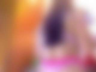 Lunaa-jonhsonn's Live Sex Cam Show