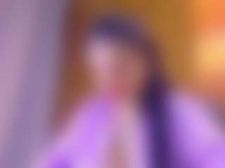 Lunaa-jonhsonn's Live Sex Cam Show