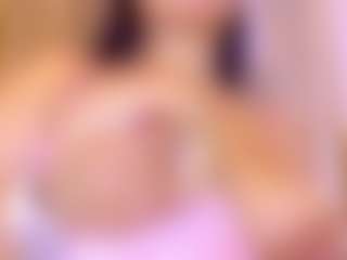 Lunaa-jonhsonn's Live Sex Cam Show