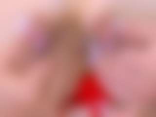 Lunaa-jonhsonn's Live Sex Cam Show