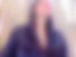 Lunaa-jonhsonn's Live Sex Cam Show