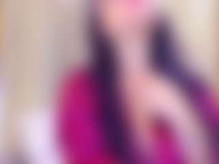 Lunaa-jonhsonn's Live Sex Cam Show