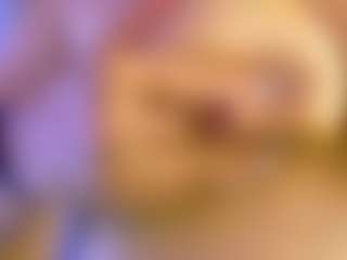 Lunaa-jonhsonn's Live Sex Cam Show