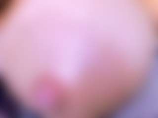 Lunaa-jonhsonn's Live Sex Cam Show