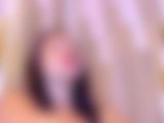 Live cam show with Lunaa-jonhsonn - Thin on nudelive.tv