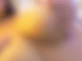 Lunaa-jonhsonn's Live Sex Cam Show