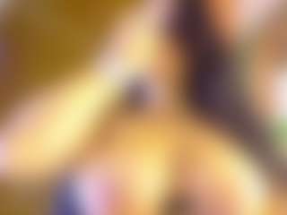 Lunaa-jonhsonn's Live Sex Cam Show