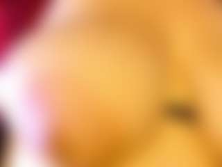 Live cam show with Lunaa-jonhsonn - Milk on AdultVida.com