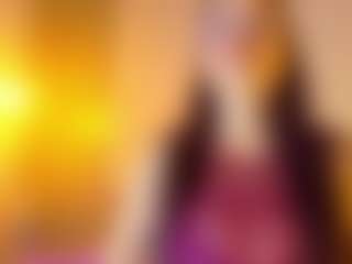 Live cam show with Lunaa-jonhsonn - Double Penetration on Camiplay Live