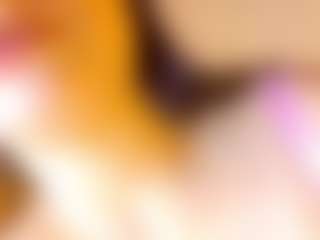 Lunaa-jonhsonn's Live Sex Cam Show