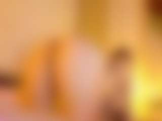 Lunaa-jonhsonn's Live Sex Cam Show