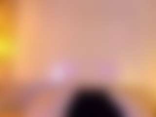 Live cam show with Lunaa-jonhsonn - Fuck Machine on Streamer API