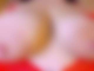 Lunaa-jonhsonn's Live Sex Cam Show