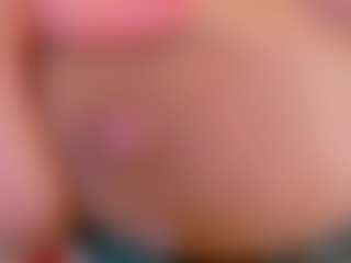 Live cam show with Lunaa-jonhsonn - Milk on Dolls Live