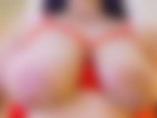 Lunaa-jonhsonn's Live Sex Cam Show