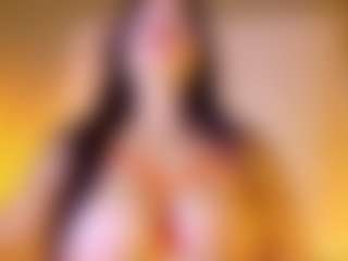 Lunaa-jonhsonn's Live Sex Cam Show