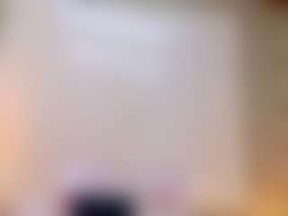 Live cam show with Lunaa-jonhsonn - Thin on Camsoda