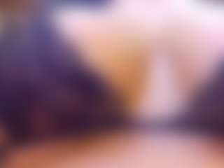 Lunaa-jonhsonn's Live Sex Cam Show
