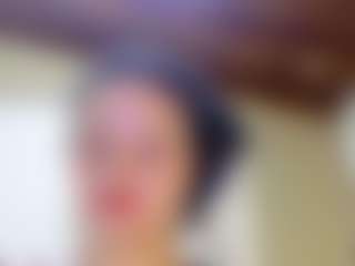 Lunaa-jonhsonn's Live Sex Cam Show