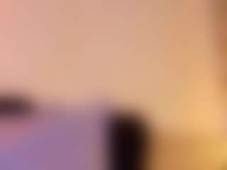 Live cam show with Lunaa-jonhsonn - Latina on xDating | colombia