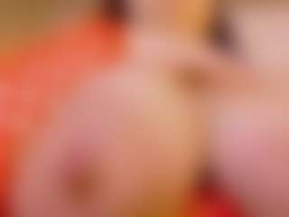 Lunaa-jonhsonn's Live Sex Cam Show