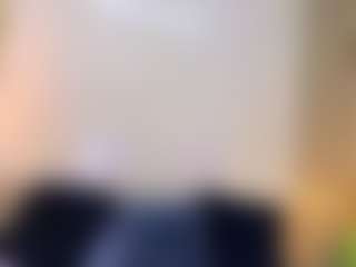 Lunaa-jonhsonn's Live Sex Cam Show