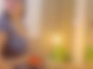 Lunaa-jonhsonn's Live Sex Cam Show