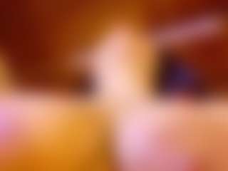 Lunaa-jonhsonn's Live Sex Cam Show