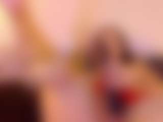 Lunaa-jonhsonn's Live Sex Cam Show