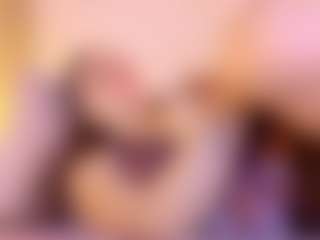 Lunaa-jonhsonn's Live Sex Cam Show