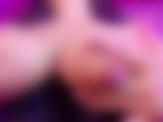 Lunaa-jonhsonn's Live Sex Cam Show