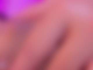 Live cam show with Lunaa-jonhsonn - Milk on StripNow