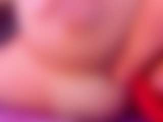 Live cam show with Lunaa-jonhsonn - Thin on TeamSkeetLive